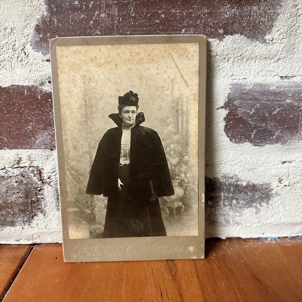 Victorian Antique Cabinet Card Photo Woman Winter Fashion‎ Fur Coat Identified